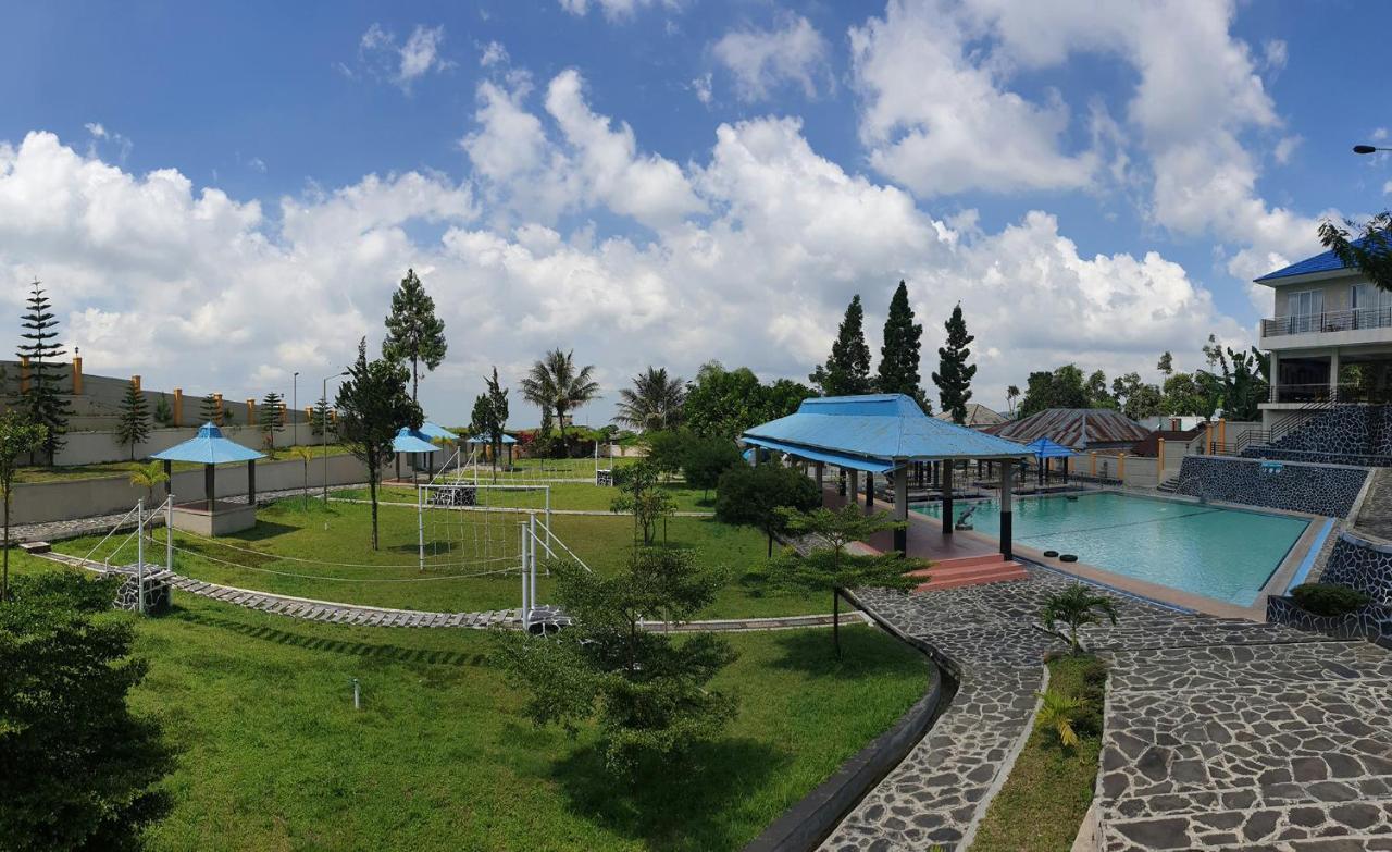 Grand Dian Hotel Guci Tegal  Exterior photo